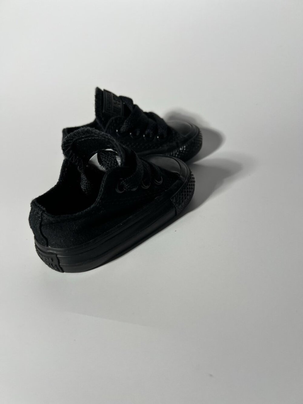 Converse Chuck Taylor All Star Black Canvas Baby Infant Size 2 Low Top - Picture 10 of 12